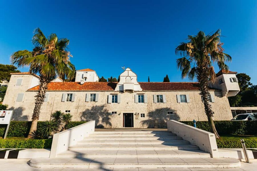 Split/Trogir: Blue lagoon and 3 islands speedboat tour - Price, group size, and what your money covers