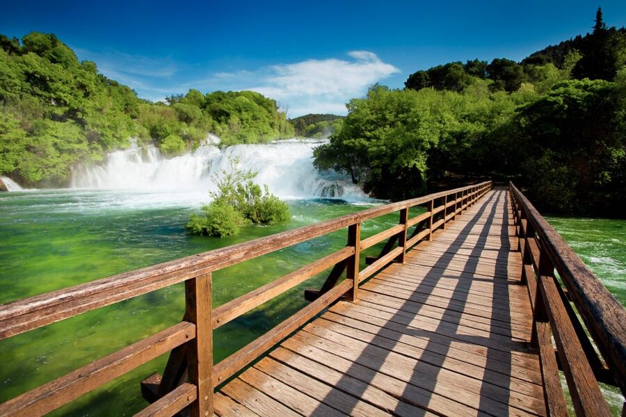Split & Trogir: Krka Waterfalls & Swimming in Primošten - Walking beneath Skradinski buk