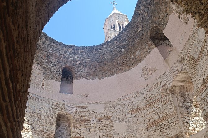 Split Walking Tour with Professor of History - The Vestibule and the palace’s formal entrance