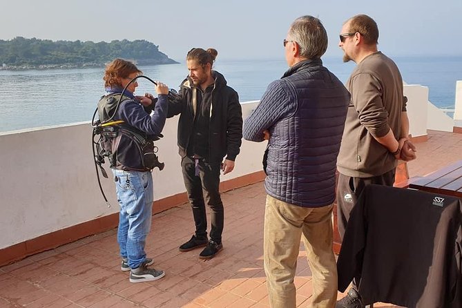 SSI Open Water Diver Course - Six sessions, but only five count toward the course
