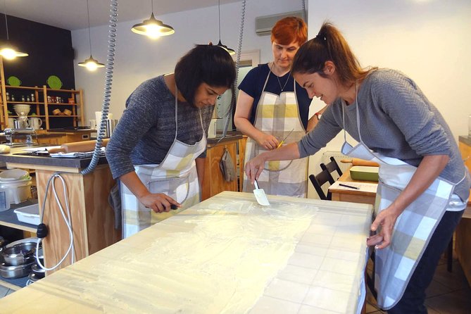 Štrukli cooking class with Dolac Market Tour - Starting at Ban Jelačić Square at 11:00