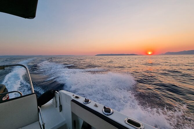 Sunset Speedboat Tour in Makarska with swim stop on island Brač - Puntica Bay and the 40-minute swim stop