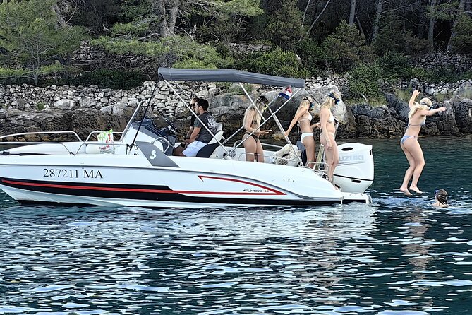 Sunset Speedboat Tour in Makarska with swim stop on island Brač - Practical advice for a smoother evening