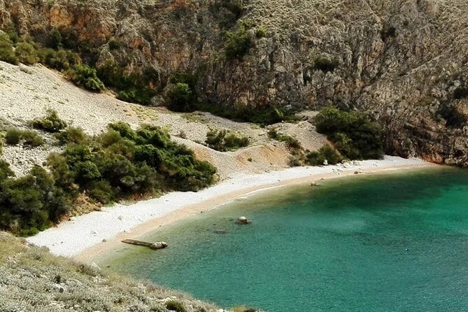 Swimming and Snorkeling on the Wild Bays 3.5 Hours (PUBLIC) - A Small Boat With Room for Shade