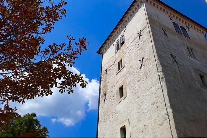 The Best of Zagreb Private Walking Tour - Stone Gate and the climb to Gradec