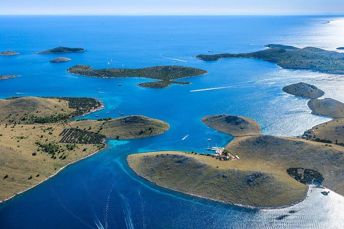 The Diocletian route - Panoramic Flight over Split - Following Split’s southern coast