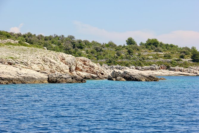 Three Island Cruise Tour Featuring the Blue Lagoon and Solta - Two hours in Maslinica on Solta