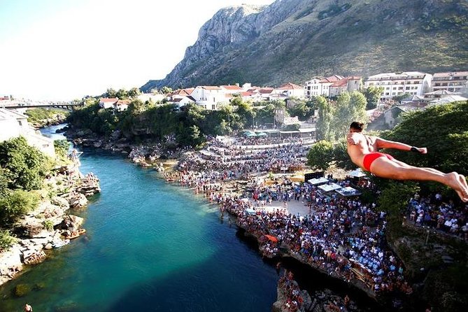 Traces of Orient in Mostar from Dubrovnik - What the extra-stop problem means for your day
