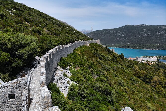 Transfer Dubrovnik to Split with Sightseeing in Ston Town - Who will enjoy this experience most?