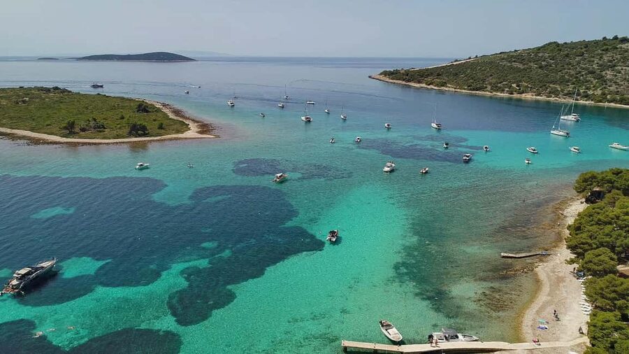 Trogir: Blue Lagoon and 3 Islands Speedboat Tour - Starting beside Kamerlengo Castle