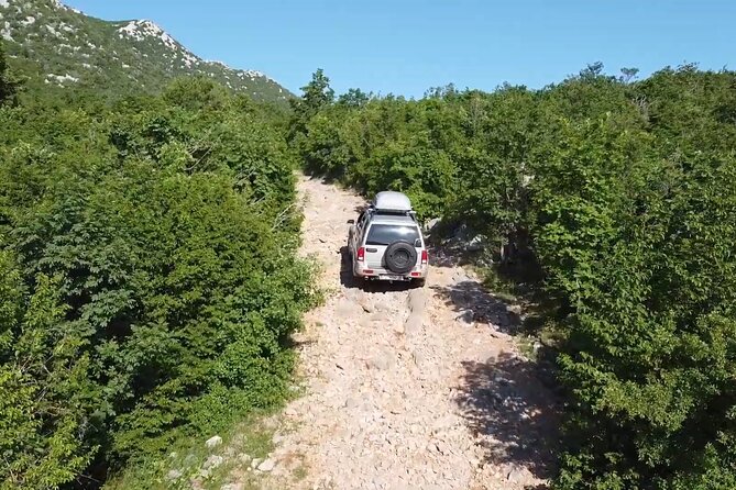 TuLove 4L, Velebit Safari, 4x4 off-road and hiking - Two Short Walks Make the Day Better
