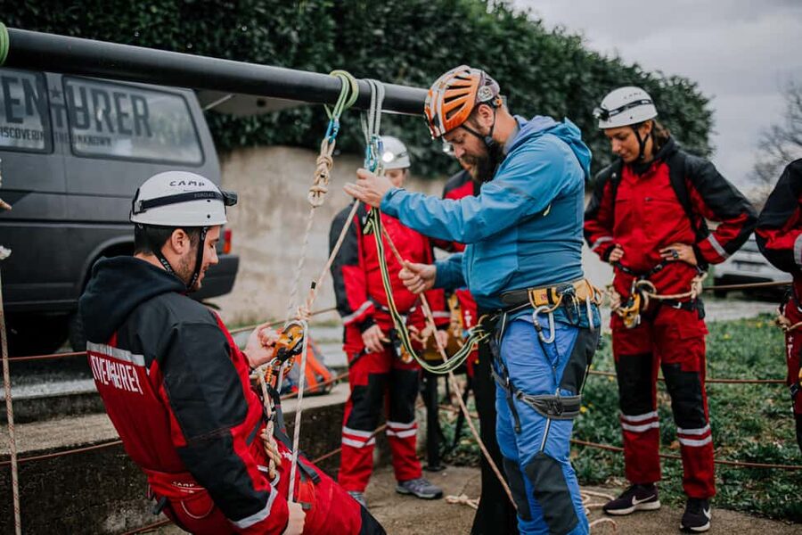 TUNNEL ABSEILING PLUS tour the underground - Who will enjoy this tour most