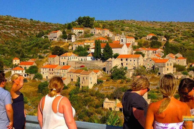 Twice the Wine - Two wineries half day tour, with delicacies - Key points before you book