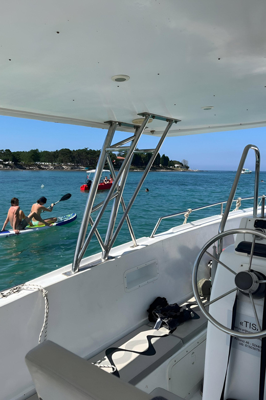 Umag: Snorkeling & dolphinwatching morning boat tour - Forty minutes in the Blue Lagoon