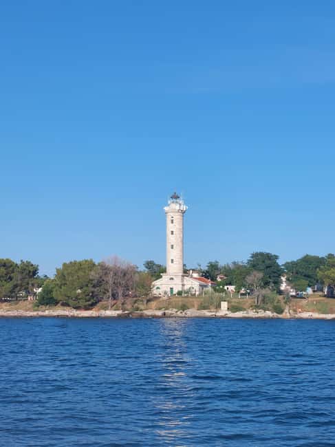 UMAG: Swimming&Panorama / Welcome Drink and Dolphin spotting - The swim stop after about 90 minutes