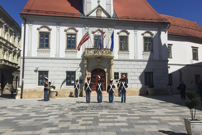 VarazdinTown & Trakoscan Castle, Small Guided Group from Zagreb - What the guide adds to the day