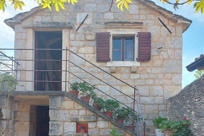 Visit Ancient Salona, Mighty Klis Fortress and Stella Croatica - Is $133.38 a fair price?
