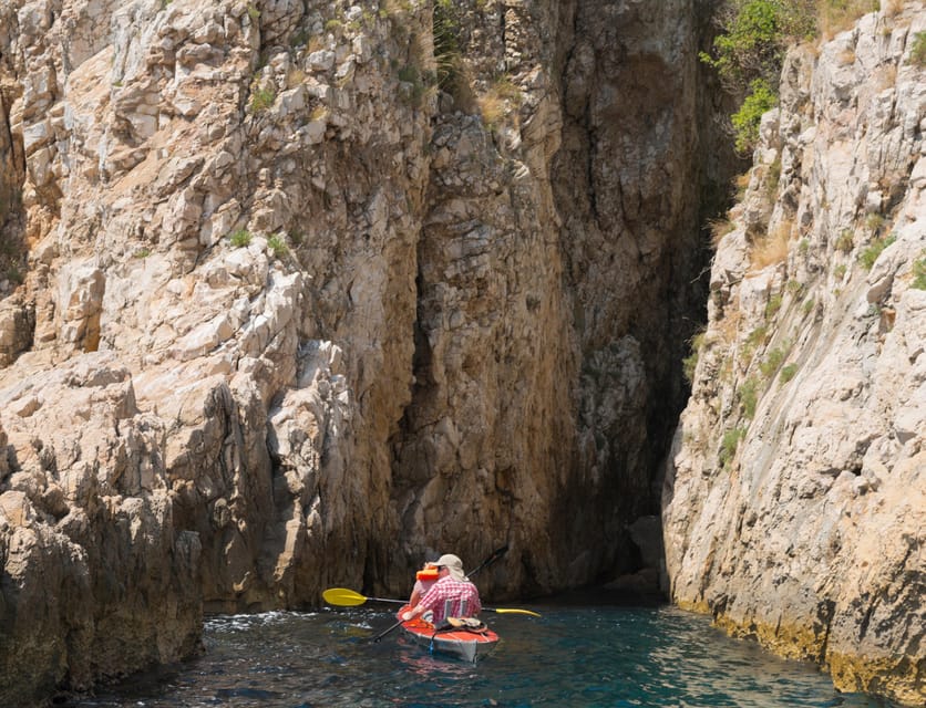 Water activity, kayak tours with a guide, cliff jumping - Sunset views and the changing pace of the day