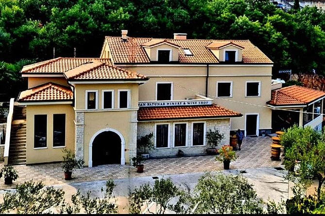 Winery Tour and Tasting with the Sommelier in KRK - Six wines, from Malvasia to Teran