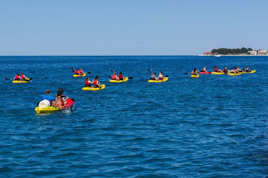 Zadar: 3–Hour Kayak Tour - Reaching Foša port and the old city walls