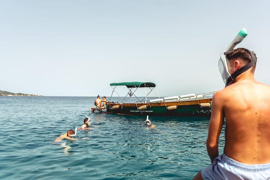Zadar: 3 Islands Snorkeling Cruise with Prosecco - What the $31 price really buys