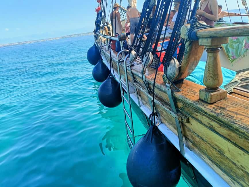 Zadar: Boat Tour with Unlimited Wine & 3 Stops - Kali: a fishing village with time for lunch