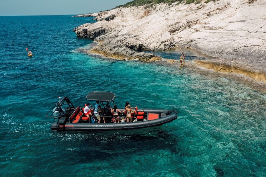 Zadar: Dugi Otok, Kornati Park, Sakarun Beach Speedboat Tour - Who should book this Zadar speedboat tour?