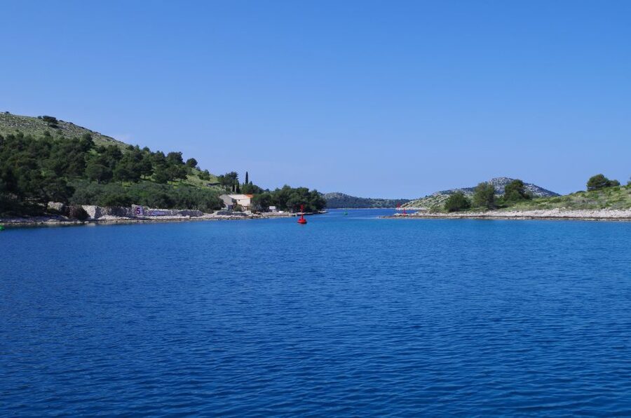 Zadar: Full-Day Sailing Trip to Kornati - Lake Mir, salt water, and a two-hour stop