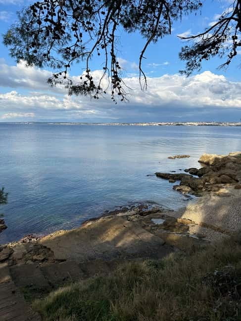 Zadar: Half-day trip wooden boat with drinks - ALL INCLUSIVE - What the $34 price really includes