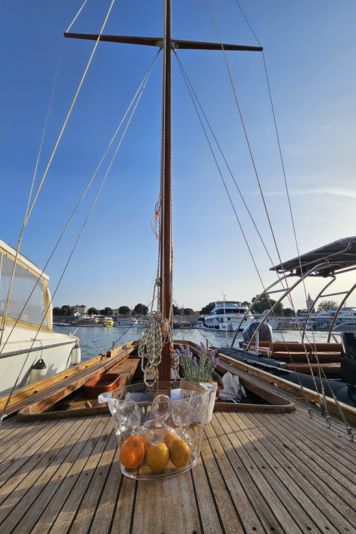 Zadar highlights - Zadar discovery Short tour - The opening views of Zadar and the city walls