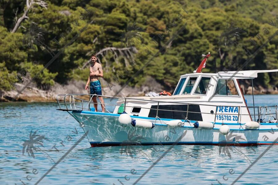 Zadar: Island Hopping Boat Tour with Snorkeling - Preko: Two Hours and Fifteen Minutes to Settle In