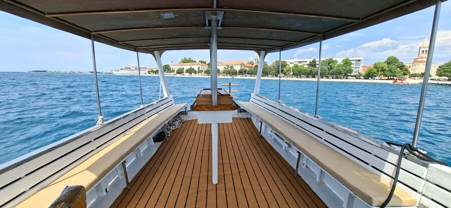 Zadar: Island Hopping Speedboat Adventure with Aperol Spritz - Booking, timing, and practical choices