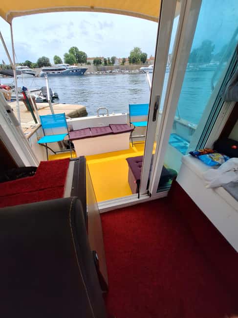 Zadar: Islands & Lagoons Tour with Drinks and ECO fruits... - Fruit, wine, and the social side of the ride