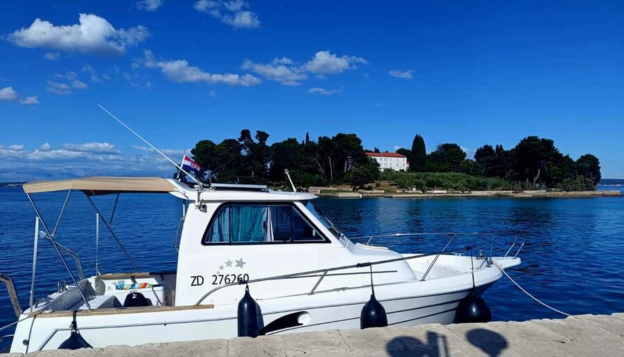 Zadar: Islands & Lagoons Tour with Drinks and ECO fruits... - Crowds, timing, and the best fit