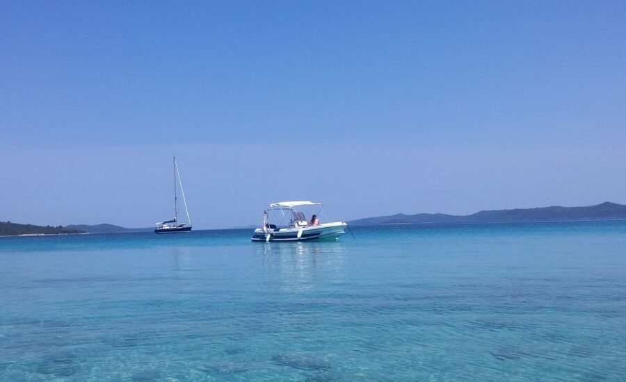 Zadar Islands: Private Hidden Treasures Speedboat Tour - Iž island and a genuine village stop