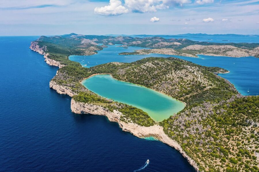 Zadar: Kornati and Telašćica Full-Day Boat Trip with Lunch - Kornati National Park is stark and striking
