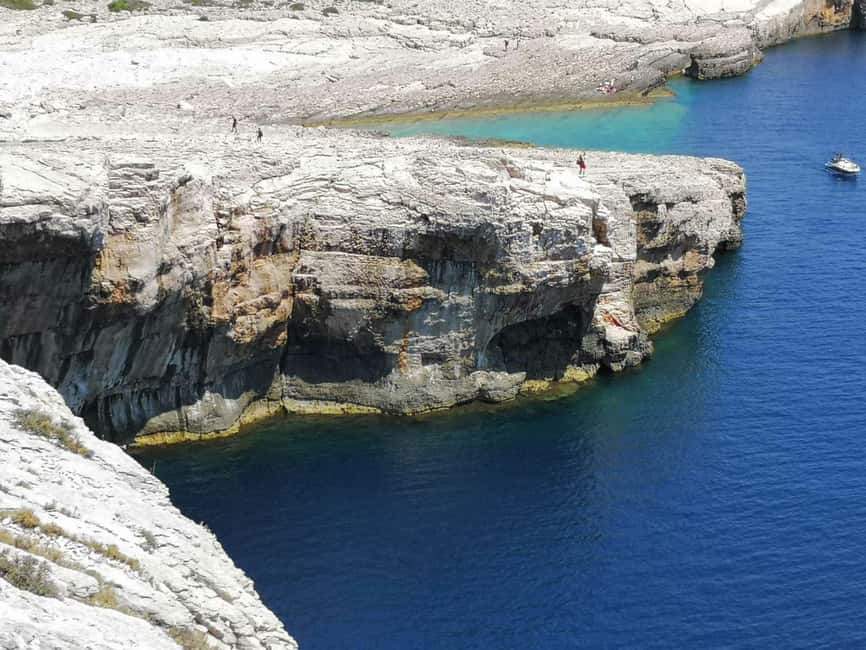 Zadar: National Park Kornati Tour with Eufemija boat - Leaving Zadar with breakfast and sea views