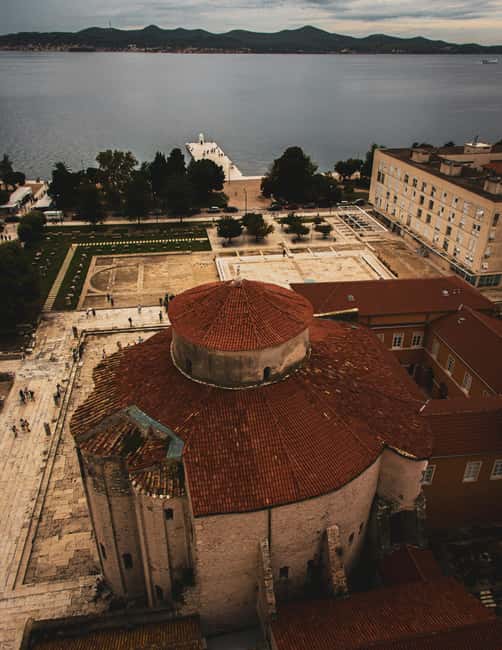 Zadar: Old Town Walking Tour - Finishing near the Sea Organ