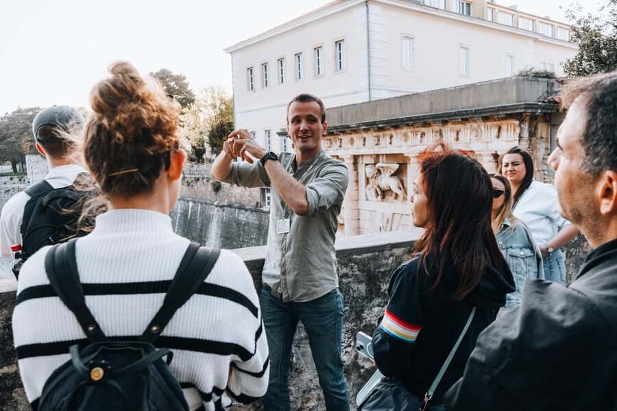 Zadar: Old Town Walking Tour - Why the guides matter so much