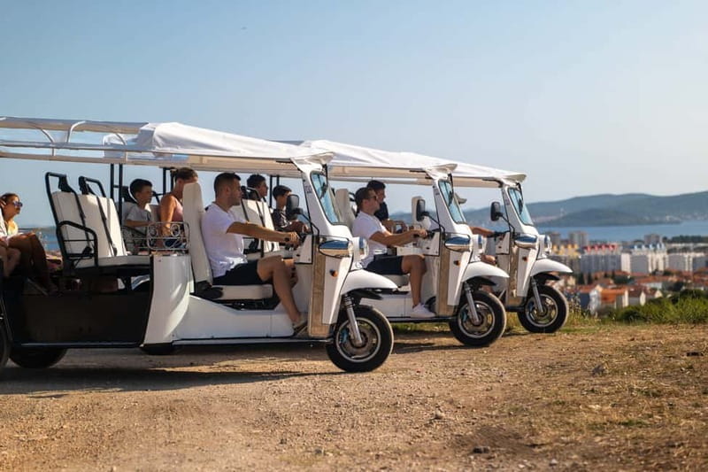 Zadar: Panorama Eco Tuk Tuk Tour - Catching the Greeting to the Sun at dusk