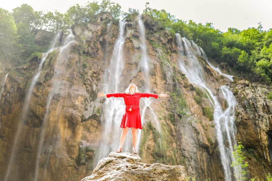 Zadar: Plitvice Lakes Full-Day Guided Tour with a Boat Ride - Key points to know before booking