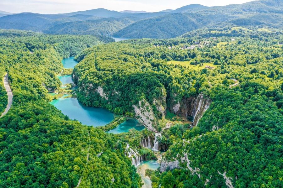 Zadar: Plitvice Lakes Full-Day Guided Tour with a Boat Ride - The Kozjak Lake boat ride
