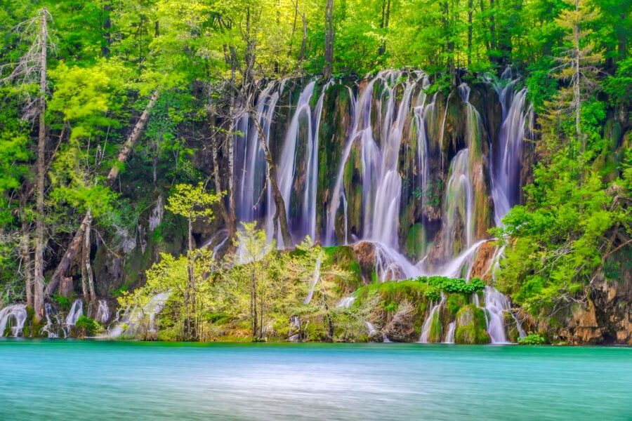 Zadar: Plitvice Lakes with Boat Ride and Zadar Old Town Tour - The two-hour ride from Zadar