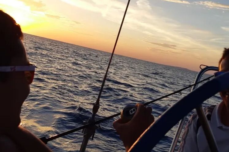 Zadar: Private Sunset Sailboat Tour with Drinks - Should You Book the Zadar Sunset Sail?