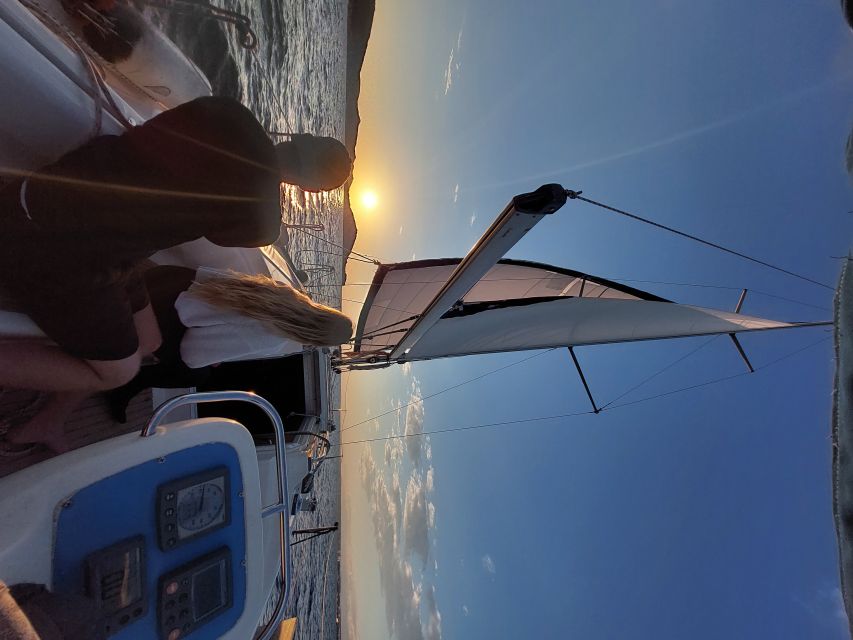 Zadar: Private Sunset Sailing Tour in Zadar Archipelago - Alfred Hitchcock’s famous Zadar sunset claim