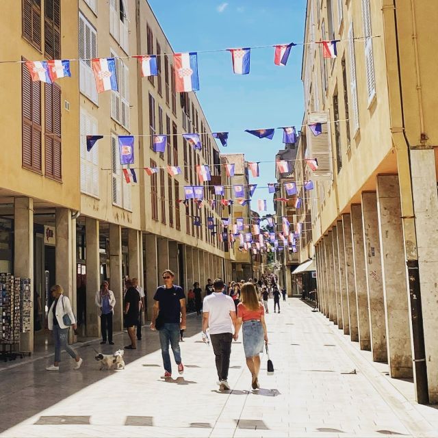 Zadar: Private Walking Tour Through 3,000 Years of History - Starting beside Zadar’s Sea Gate