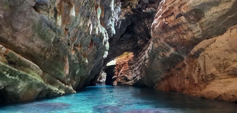 Zadar: Sakarun, Cave, Blue Lagoon, Dragon Eye & Snorkel Tour - The 42-meter Veli Rat Lighthouse