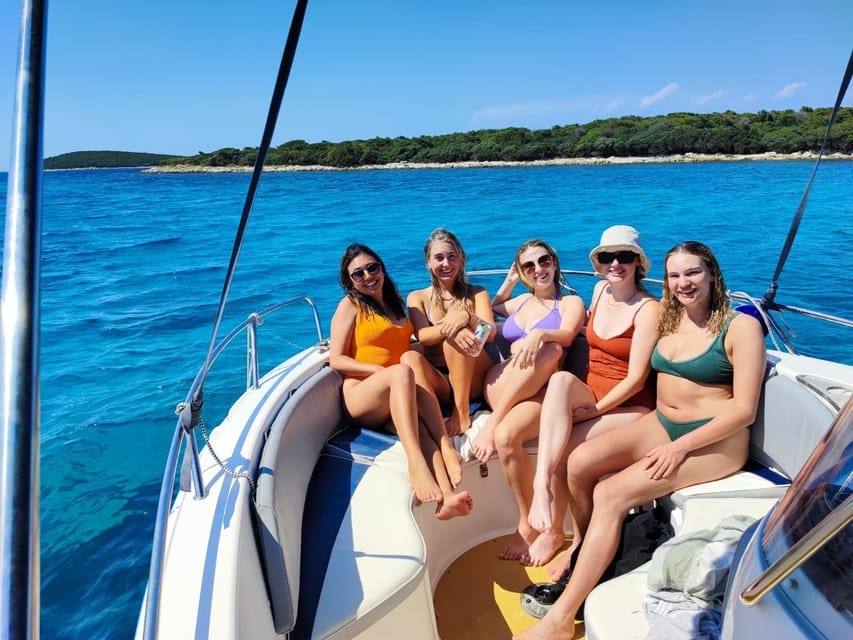 ✪ Zadar: Speedboat Tour to 3 Islands with Refreshing Drinks - The 45-Minute Swimming Stop