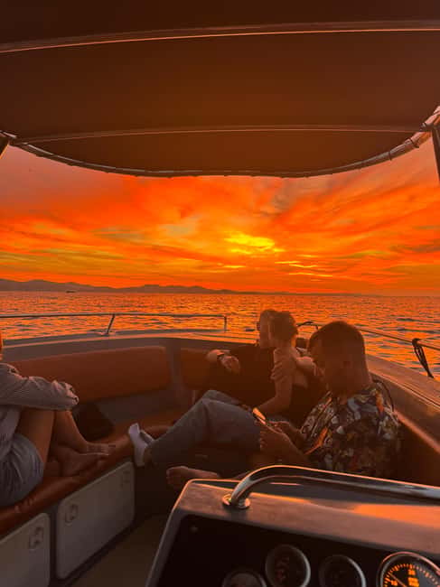 Zadar: Sunset Boat Tour with Aperol Spritz - Leaving Foša beside Zadar’s Land Gate