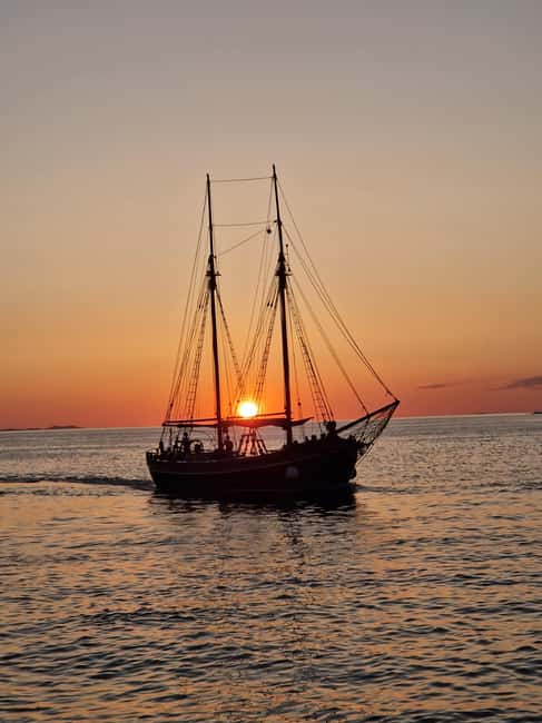 Zadar: Sunset Cruise on Traditional Boat with Wine - Key points before you book
